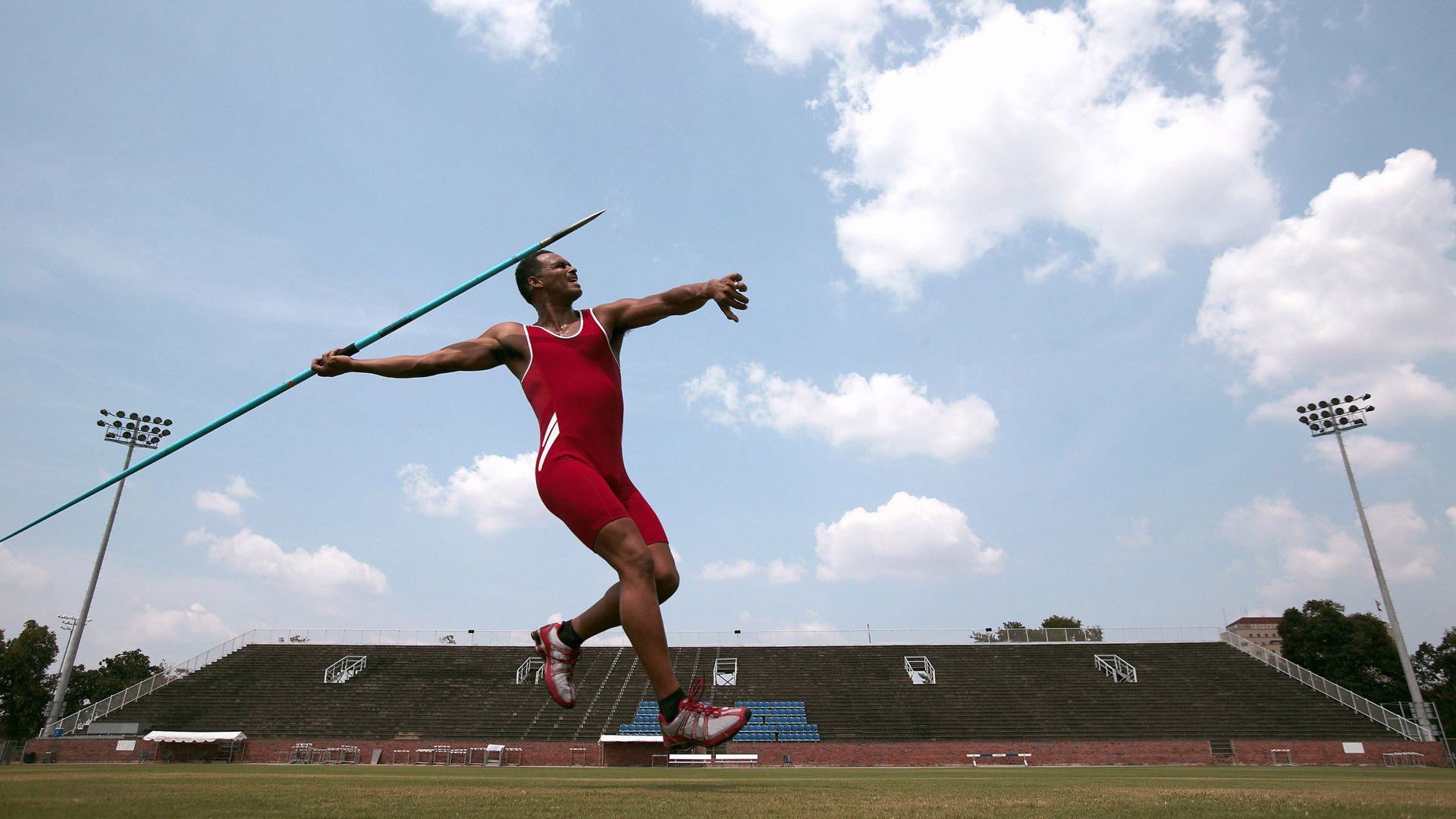 滑雪定点挑战赛选手刷新个人最佳成绩，全国滑雪定向挑战赛