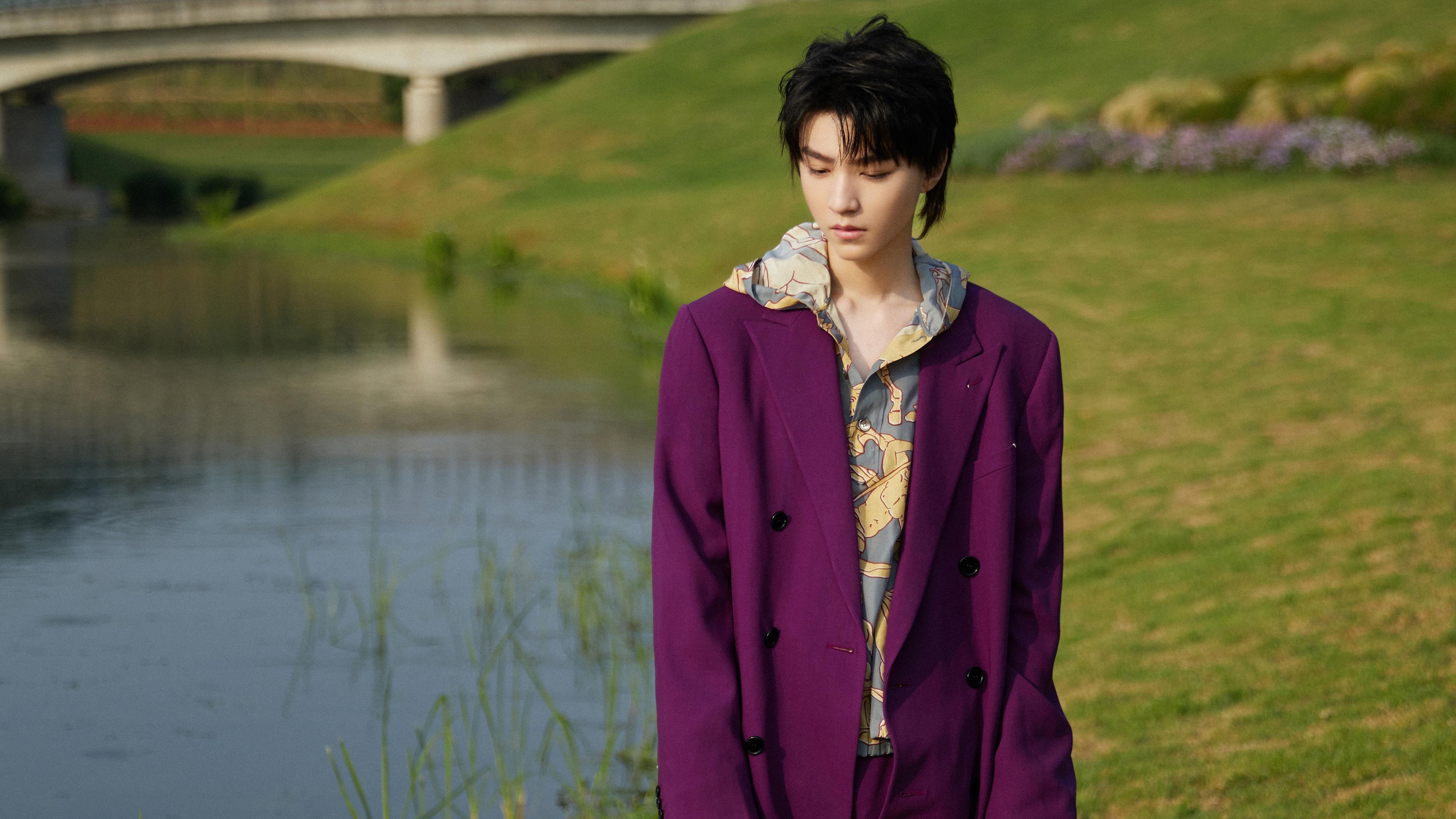 “胡利安·门德斯的坚韧精神与精湛技巧,助力阿根廷美洲狮队勇攀高峰”